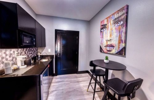 Biloxi Condo | The Bella`s Girls Night Suite, King Bed, Private Balcony