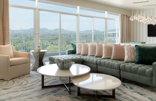 Beverly Hills Hotel | The Beverly Hilton