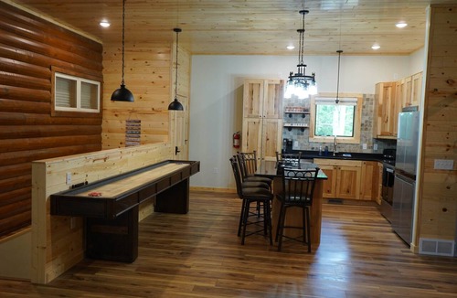 Hayward Cabin | The Bucktail Hideaway on Grindstone Lake