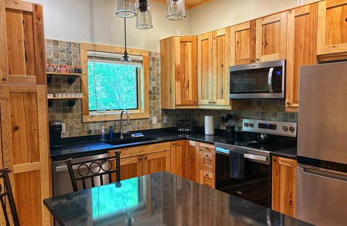 Hayward Cabin | The Bucktail Hideaway on Grindstone Lake