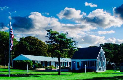 West Chatham Hotel | The Chatham Motel