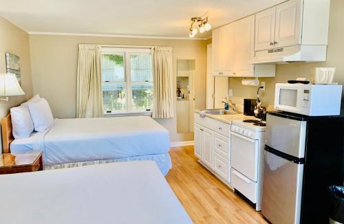 West Chatham Hotel | The Chatham Motel