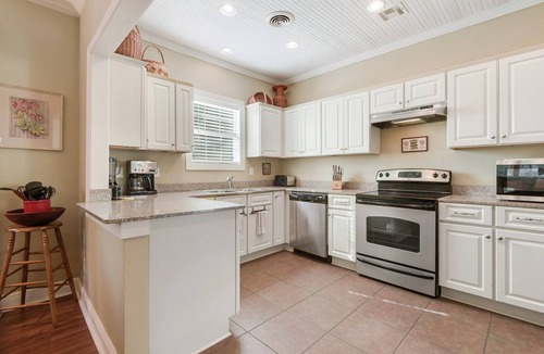 Old Town House | The Citrus House in Old Bay St. Louis