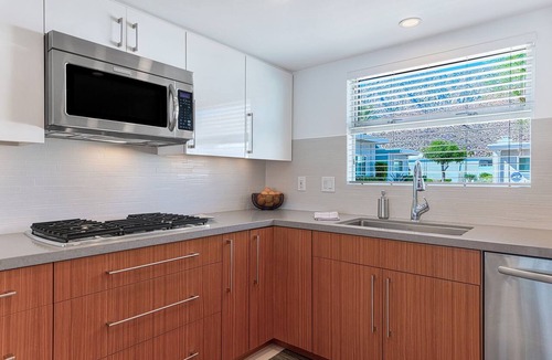 Canyon Corridor Condo | The Cleopatra! Midcentury! Single Story! Private Patio! 2 Beds + Den! Pool! Spa!