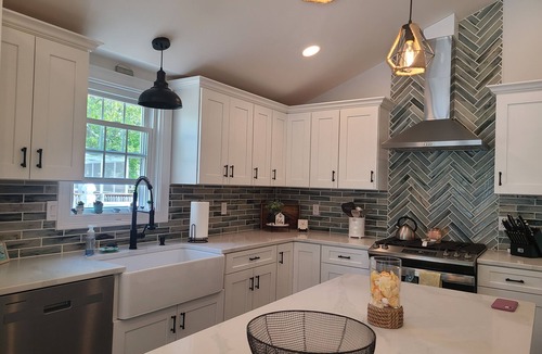 Bass River House | The Comforts of Home with Cape Cod Charm, central air, Walk to Beach! Wi-Fi