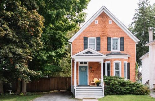 Prince Edward House | The County Queen - Historic Home in Picton ST-2025-0040