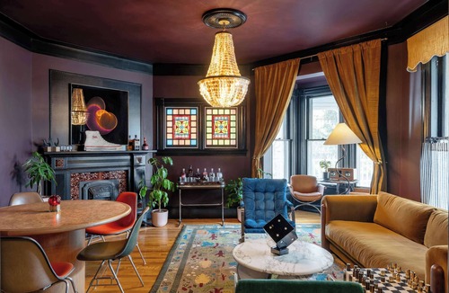 Corey Square Bed & Breakfast | The Dawn Room - Ash Street Inn