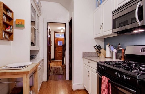 Capitol Hill House | ✢ The E St Retreat ✢ Lovely 3-BR Nestled between H St & Eastern Market ✢