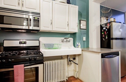 Capitol Hill House | ✢ The E St Retreat ✢ Lovely 3-BR Nestled between H St & Eastern Market ✢