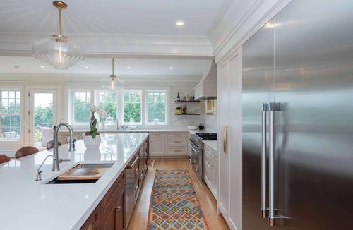 Top of the Hill House | The Elm Cottage