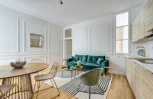 Chaussee-d'Antin Apartment | The Emerald - Refurbished -Opera by Mon Petit Faré
