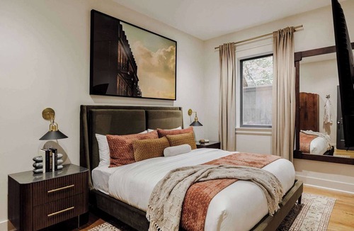 Touro Hotel | The Estella | 6BR Luxury Suite | Shared Pool