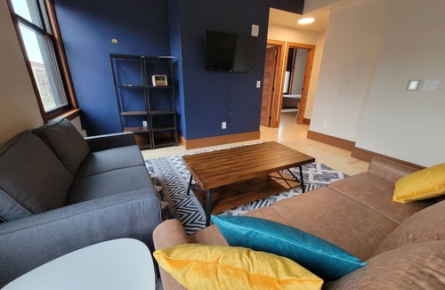 Marshland Apartment | The Exchange 26 | Historic Bldg, 2 Bed, Dwntwn