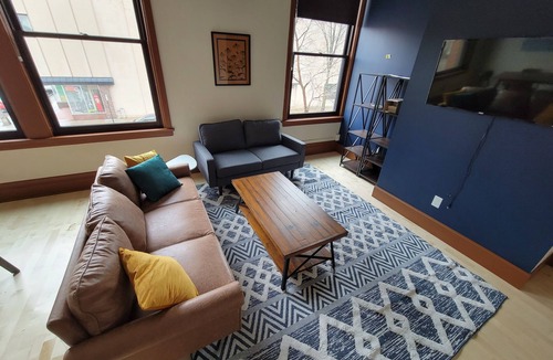 Marshland Apartment | The Exchange 26 | Historic Bldg, 2 Bed, Dwntwn