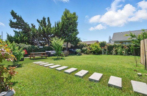 Hawthorne House | The Garden House Retreat