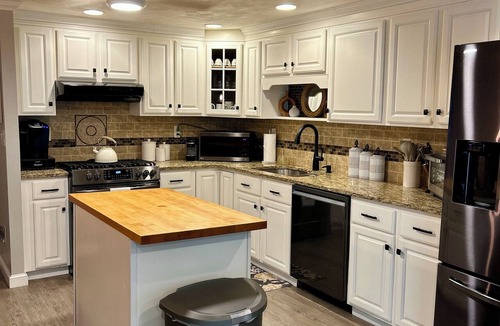 Wellesley House | The Gathering House ~ Ideal for Families & Groups ~ Near Boston & NE Day Trips
