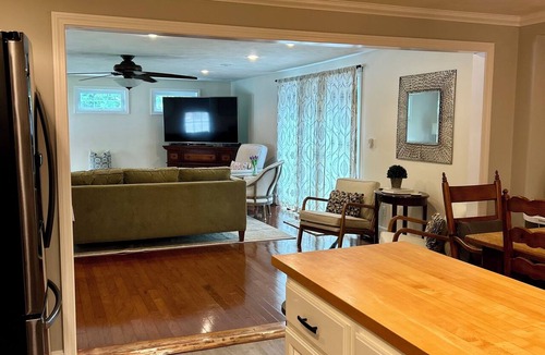 Wellesley House | The Gathering House ~ Ideal for Families & Groups ~ Near Boston & NE Day Trips