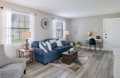 Mobile Condo | The Gem of Summerville - Midtown Mobile