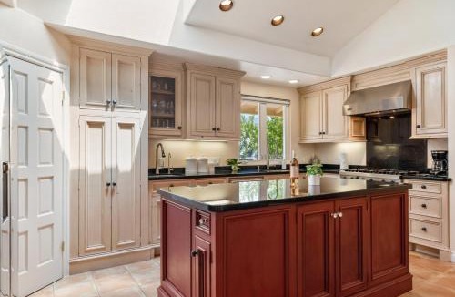 Goleta House | The Goleta Orchard House | The Chosen Collection