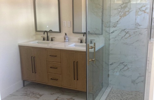 Brookland House | The Haven: Upscale 3BR DC Retreat for Intimate Stays & Gatherings