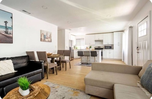 Clarkdale House | The Heart Of LA House