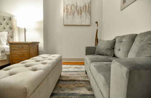 French Quarter Apartment | The Iberville 12 3 Bedroom 2Bath Near Bourbon Street