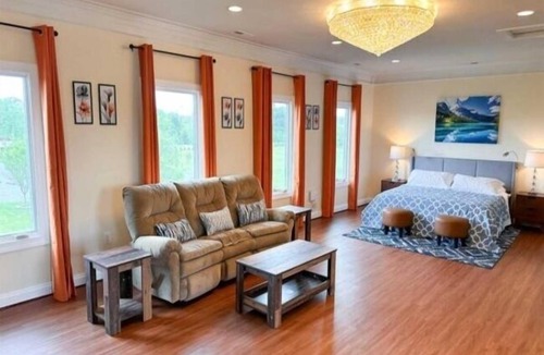 Purcellville Bed & Breakfast | The Inn at Grass Roots Hill