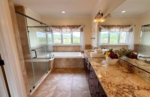 Purcellville Bed & Breakfast | The Inn at Grass Roots Hill