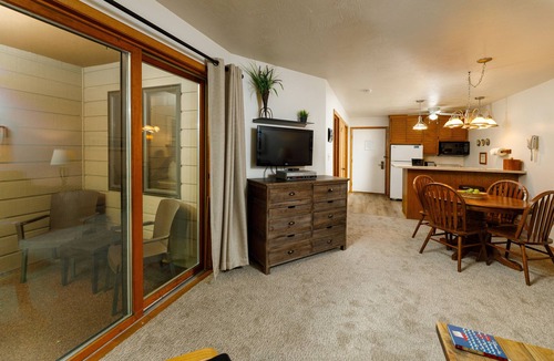 Sister Bay Cabin | The Inn at Little Sister Hill