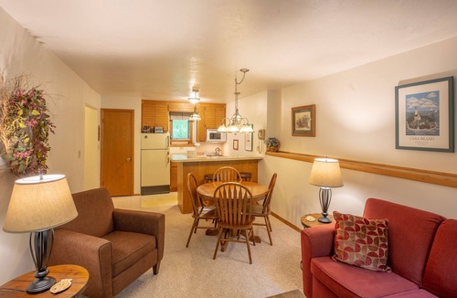Sister Bay Cabin | The Inn at Little Sister Hill