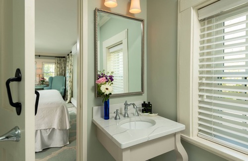 Yarmouth Port Bed & Breakfast | The Inn at Yarmouth Port