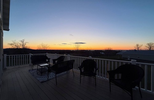 Krakow House | The Lakeview House-Stunning Views-Game Room
