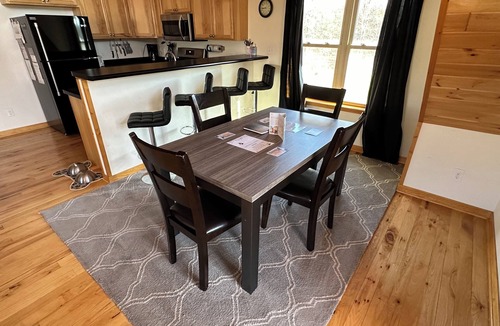 New Lisbon Cabin | The Loft - 2BR, 2BA Cabin!