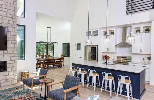 Ephraim House | The Loft House by Simple Life Rentals