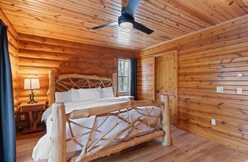 Fish Creek House | The Log Home of Fish Creek by Simple Life Rentals