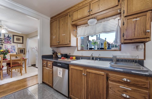 Brea House | The Lux of Orange w/Private Dining Area & 50” TV