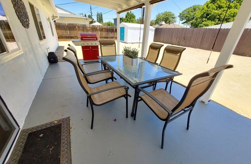 Simi Valley House | The Magnolia House in Simi Valley