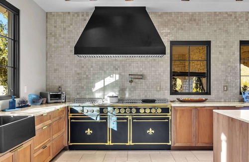 Western Malibu House | The Malibu Merritt Estate