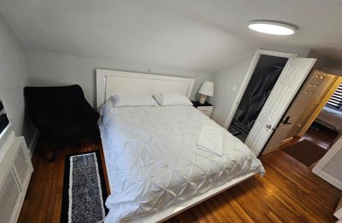 West Street - River Street House | "The Neat Suite" Pristine & Cozy Rooms in Boston