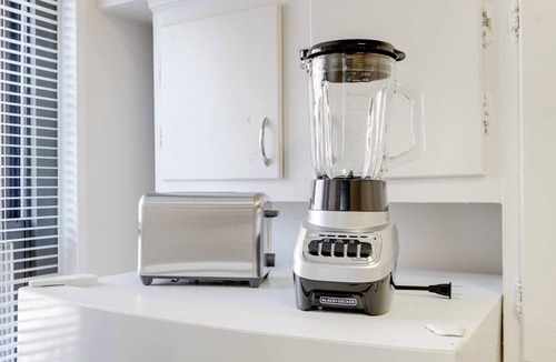 Downtown Baltimore Apartment | The Nevermore Corner Apartment