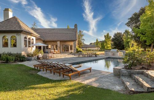 Murrieta House | The Oaktree Estate by Fieldtrip - 7 Acre Private Resort with Lake Pool Vineyard