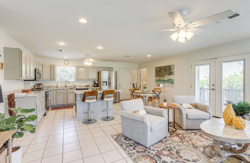 Waveland House | 'The Palm' Bay St. Louis Home - Walk to Beach!