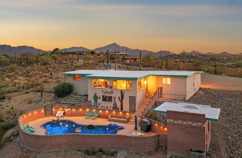 Tucson House | The Peaceful Valley-Views-Pool-Game Room-Comfy Beds-Waffles-Hiking@Saguaro West