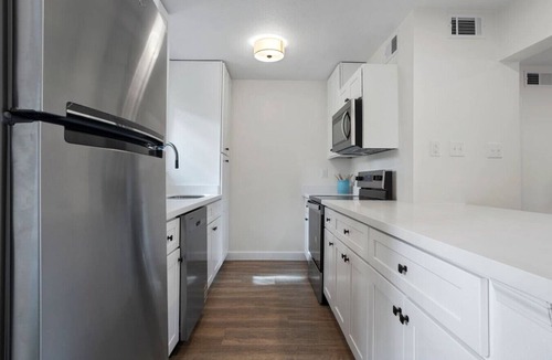 Biloxi Condo | The Porter Revival