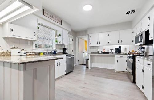 Mobile House | The Ranch 4-Bedrooms Large Yard & Patio