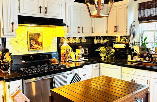 Touro House | The Rhum Runner - impeccably located and spacious, capturing the charm of Nola