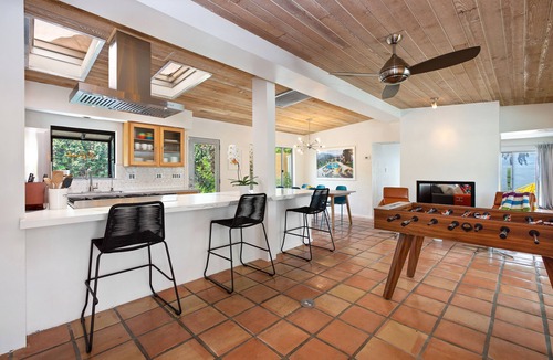 El Mirador House | The Ricardo! Mid-century villa + saltwater pool + 5 minutes from downtown PS