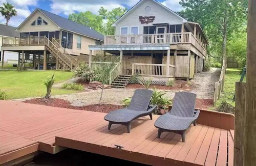 Maurepas House | The River House "Vacation like a Cajun!"