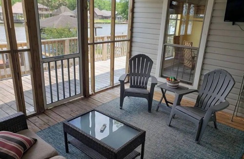 Maurepas House | The River House "Vacation like a Cajun!"