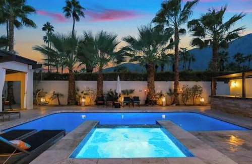 Vista Las Palmas House | The Rose House